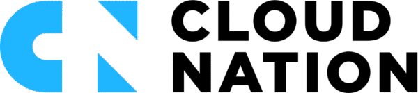 Gestileerd lichtblauw ‘CN’-logo met een halve cirkel voor de C en twee driehoeken die samen een N vormen, op een zwarte achtergrond.